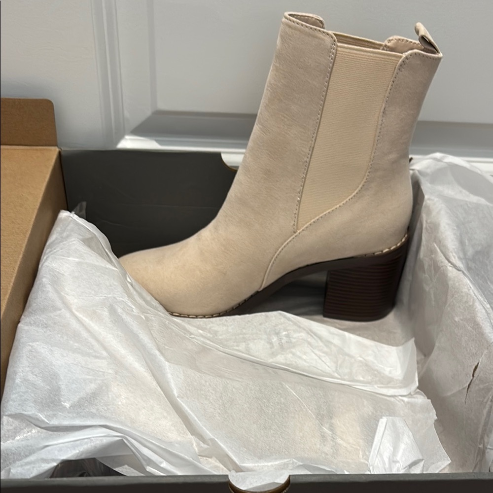 LOFT Block Heel Chelsea Boots - Ivory